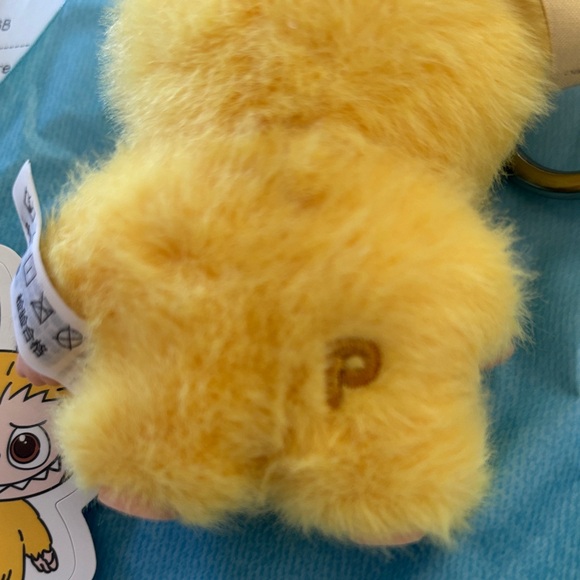 Pop Mart pin for love labubu - P - Picture 3 of 3